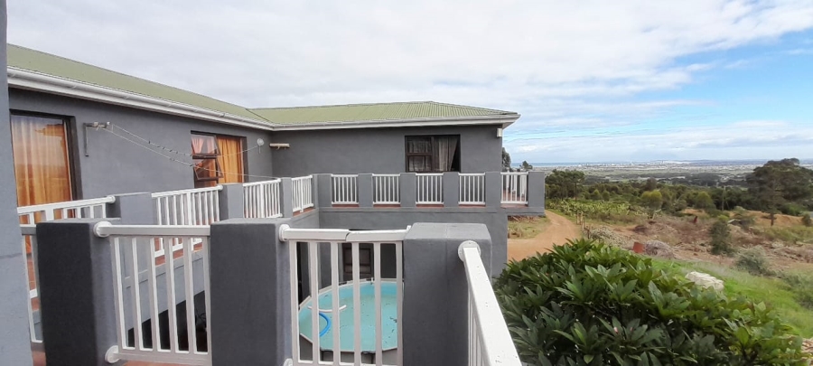 3 Bedroom Property for Sale in Firlands Western Cape